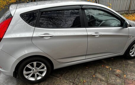 Hyundai Solaris II рестайлинг, 2015 год, 1 120 000 рублей, 4 фотография