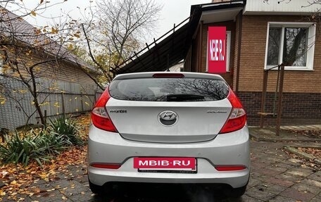 Hyundai Solaris II рестайлинг, 2015 год, 1 120 000 рублей, 3 фотография