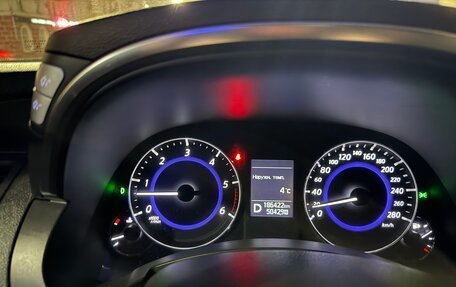 Infiniti QX70, 2016 год, 2 185 000 рублей, 9 фотография