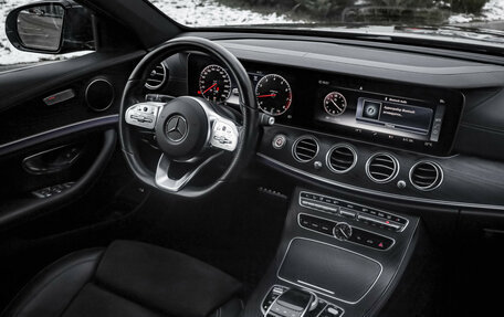 Mercedes-Benz E-Класс, 2020 год, 3 299 000 рублей, 10 фотография