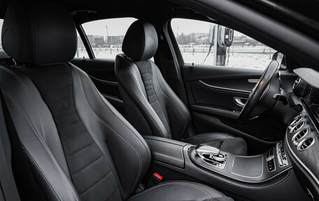 Mercedes-Benz E-Класс, 2020 год, 3 299 000 рублей, 28 фотография