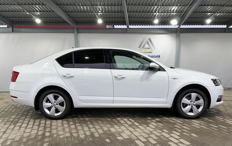 Skoda Octavia, 2018 год, 1 699 000 рублей, 6 фотография