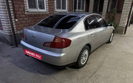 Nissan Skyline, 2004 год, 450 000 рублей, 3 фотография