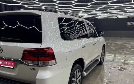 Toyota Land Cruiser 200, 2017 год, 6 590 000 рублей, 5 фотография