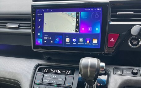 Honda Stepwgn IV, 2016 год, 2 250 000 рублей, 16 фотография