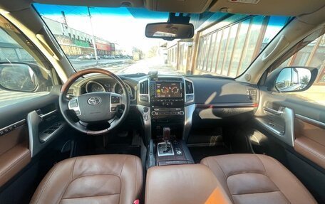 Toyota Land Cruiser 200, 2015 год, 4 500 000 рублей, 4 фотография