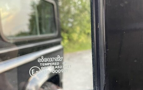 Land Rover Defender I, 2008 год, 4 000 000 рублей, 3 фотография