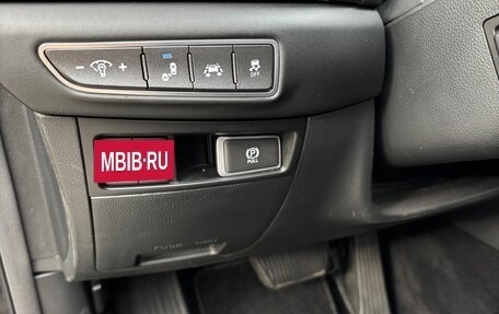 Genesis G90 I рестайлинг, 2016 год, 2 400 000 рублей, 15 фотография