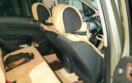 Peugeot 408 I рестайлинг, 2013 год, 750 000 рублей, 16 фотография