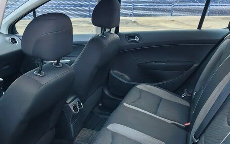 Peugeot 408 I рестайлинг, 2015 год, 539 000 рублей, 12 фотография