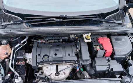 Peugeot 408 I рестайлинг, 2015 год, 539 000 рублей, 13 фотография