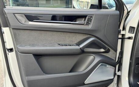 Porsche Cayenne III, 2025 год, 24 990 000 рублей, 8 фотография