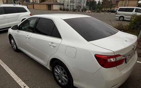 Toyota Camry, 2014 год, 990 000 рублей, 3 фотография