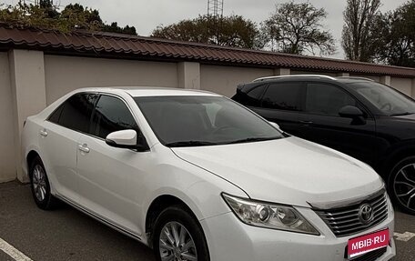 Toyota Camry, 2014 год, 990 000 рублей, 1 фотография