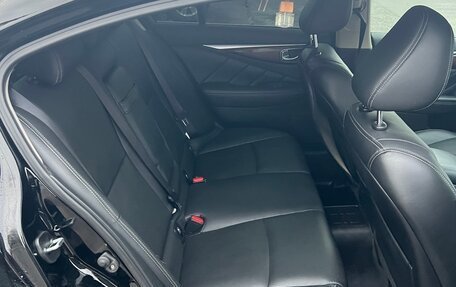 Infiniti Q50 I рестайлинг, 2017 год, 2 550 000 рублей, 7 фотография