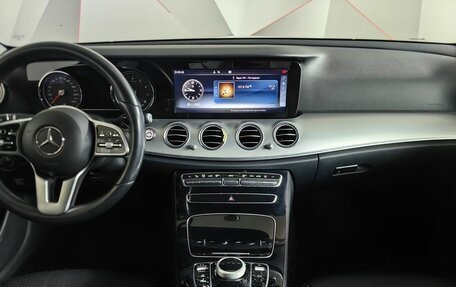 Mercedes-Benz E-Класс, 2019 год, 2 790 000 рублей, 12 фотография