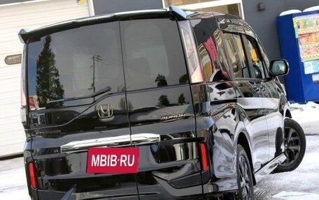 Honda Stepwgn IV, 2021 год, 2 055 000 рублей, 10 фотография