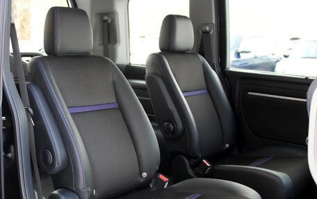 Honda Stepwgn IV, 2021 год, 2 055 000 рублей, 35 фотография