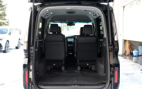 Honda Stepwgn IV, 2021 год, 2 055 000 рублей, 36 фотография