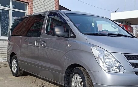 Hyundai Grand Starex Grand Starex I рестайлинг 2, 2011 год, 1 245 000 рублей, 1 фотография
