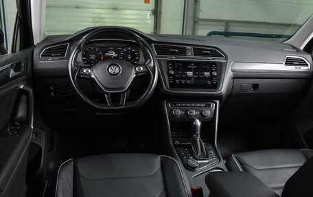 Volkswagen Tiguan II, 2017 год, 2 730 000 рублей, 6 фотография