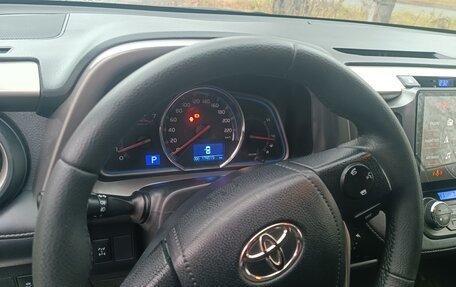 Toyota RAV4, 2013 год, 1 600 000 рублей, 5 фотография