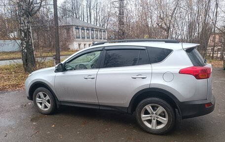 Toyota RAV4, 2013 год, 1 600 000 рублей, 4 фотография