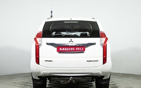 Mitsubishi Pajero Sport III рестайлинг, 2018 год, 2 849 000 рублей, 6 фотография