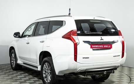 Mitsubishi Pajero Sport III рестайлинг, 2018 год, 2 849 000 рублей, 7 фотография