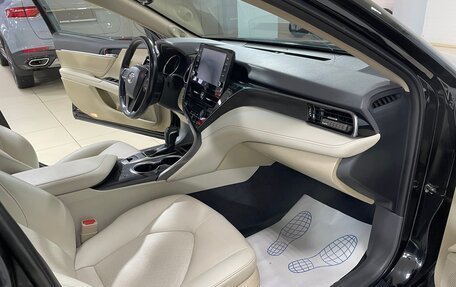 Toyota Camry, 2022 год, 3 670 000 рублей, 15 фотография