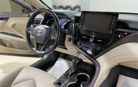 Toyota Camry, 2022 год, 3 670 000 рублей, 17 фотография