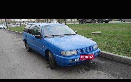 Volkswagen Passat B4, 1995 год, 185 000 рублей, 2 фотография