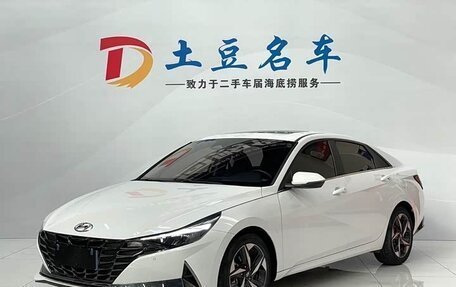 Hyundai Elantra, 2022 год, 1 600 000 рублей, 1 фотография