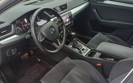 Skoda Superb III рестайлинг, 2017 год, 2 290 000 рублей, 3 фотография