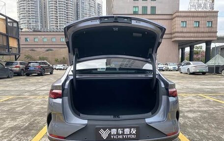 BYD Qin, 2025 год, 1 850 000 рублей, 8 фотография