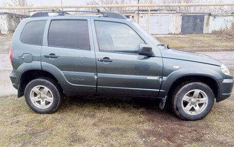 Chevrolet Niva I рестайлинг, 2017 год, 630 000 рублей, 7 фотография
