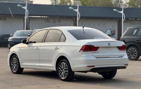 Volkswagen Santana, 2022 год, 960 000 рублей, 4 фотография