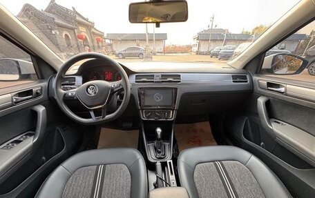 Volkswagen Santana, 2022 год, 960 000 рублей, 8 фотография