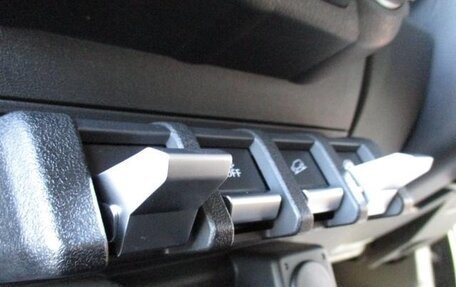 Suzuki Jimny, 2022 год, 1 687 000 рублей, 25 фотография