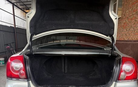 Toyota Avensis III рестайлинг, 2007 год, 800 000 рублей, 6 фотография