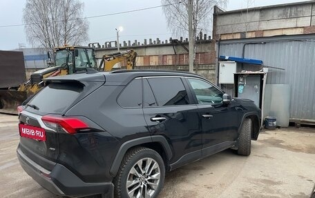 Toyota RAV4, 2021 год, 4 100 000 рублей, 11 фотография