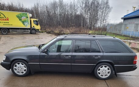 Mercedes-Benz E-Класс, 1993 год, 1 500 000 рублей, 4 фотография