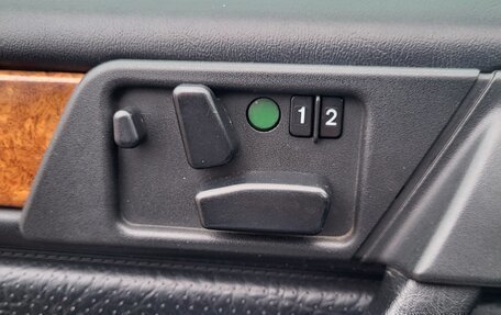 Mercedes-Benz E-Класс, 1993 год, 1 500 000 рублей, 13 фотография