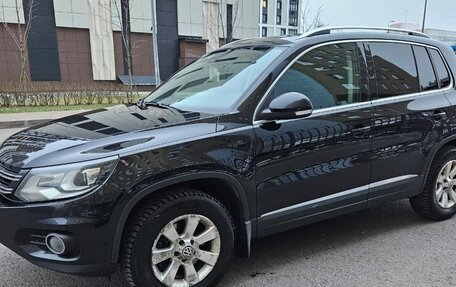 Volkswagen Tiguan I, 2015 год, 1 600 000 рублей, 2 фотография