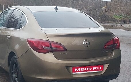 Opel Astra J, 2012 год, 800 000 рублей, 10 фотография