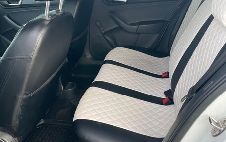 Skoda Rapid I, 2019 год, 1 300 000 рублей, 13 фотография