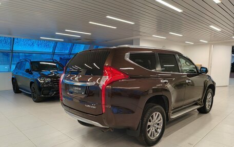 Mitsubishi Pajero Sport III рестайлинг, 2018 год, 2 525 000 рублей, 2 фотография