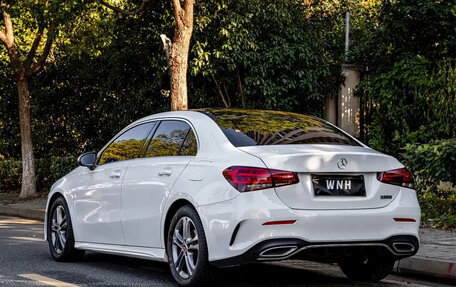 Mercedes-Benz A-Класс, 2021 год, 1 650 000 рублей, 5 фотография