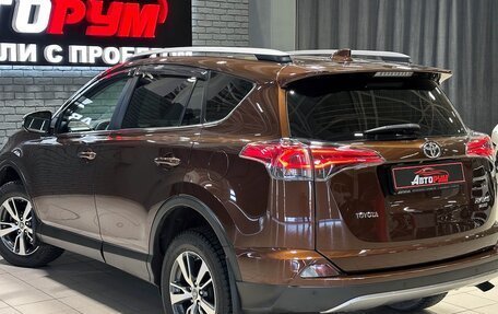 Toyota RAV4, 2017 год, 2 400 000 рублей, 7 фотография