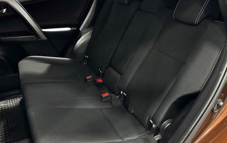 Toyota RAV4, 2017 год, 2 400 000 рублей, 13 фотография